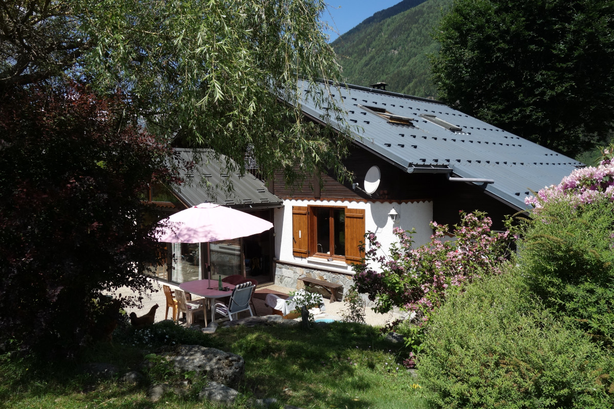 Dans un écrin de verdure