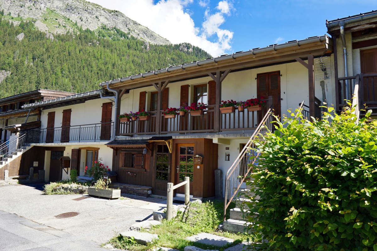 dernier étage maison de pays proche pistes