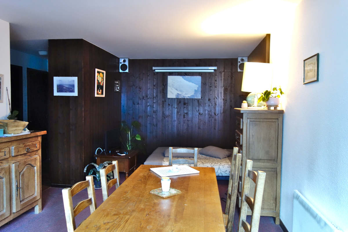 APPARTEMENT 1 PIECE COIN CHAMBRE